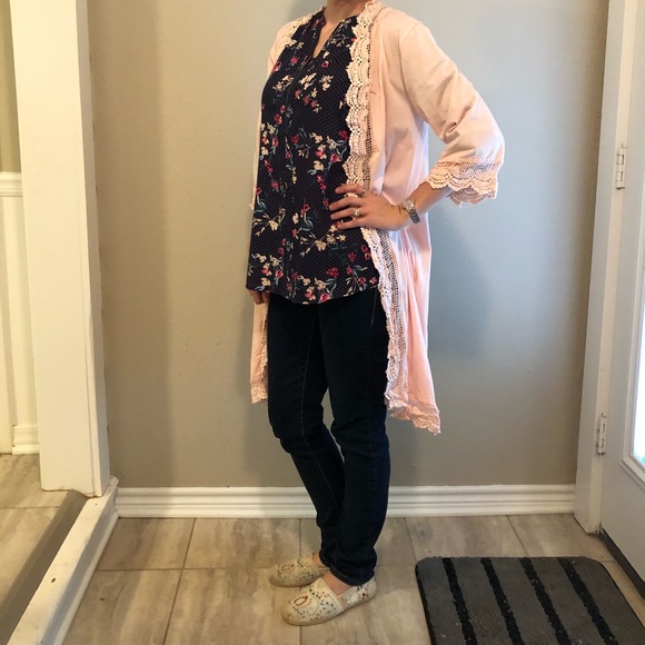 Meet your Posher, Raven - Picture 2 of 2